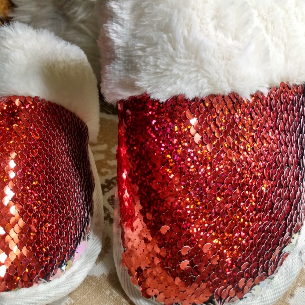 Slippers - Picture 4 of 5